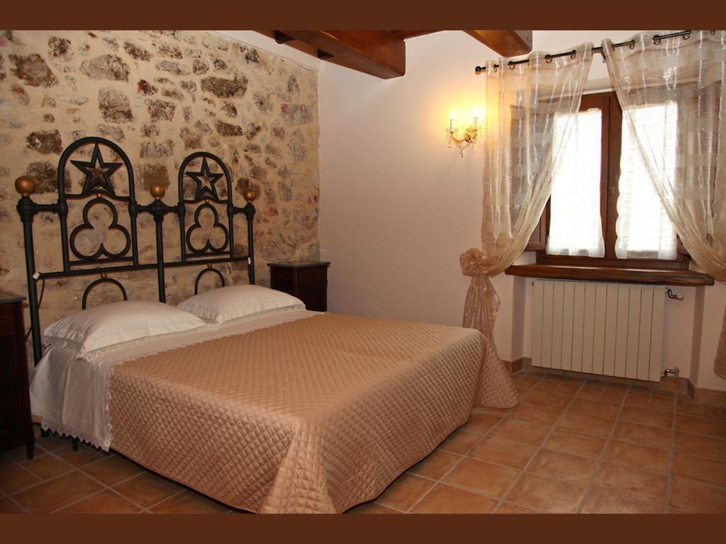 B&B Valle Degli Ulivi Vallecorsa Номер фото